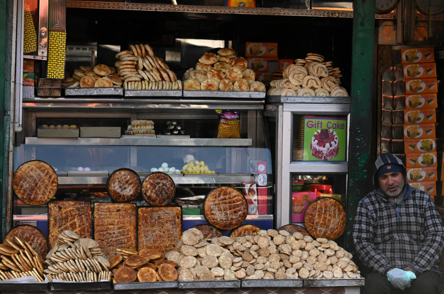 roti-kashmir-tradisi-kuliner-yang-menantang-dominasi-prancis